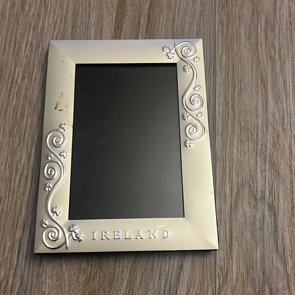 Silver 4x6 “Ireland” frame lovingly used as seen in photos